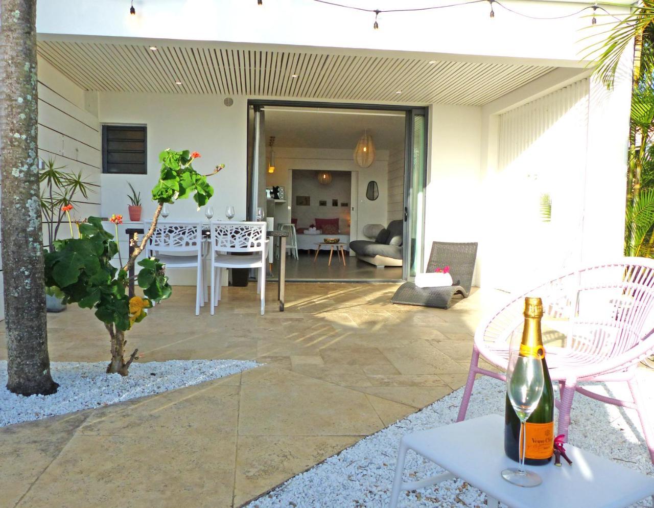 La Boheme, Residence De 5 Appartements Avec Piscine, Vue Ocean, Petite Ile Petite Île Exterior foto
