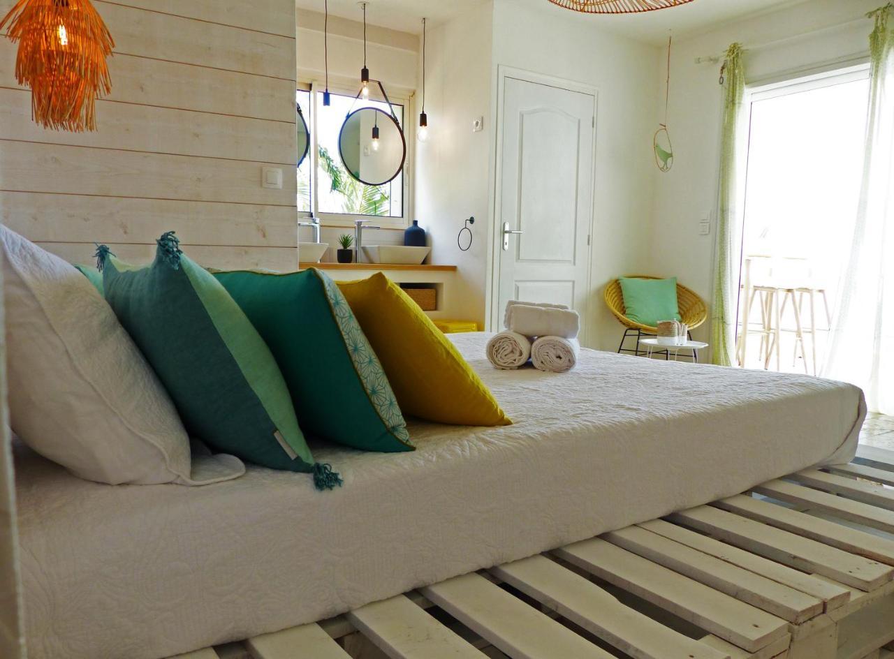 La Boheme, Residence De 5 Appartements Avec Piscine, Vue Ocean, Petite Ile Petite Île Exterior foto